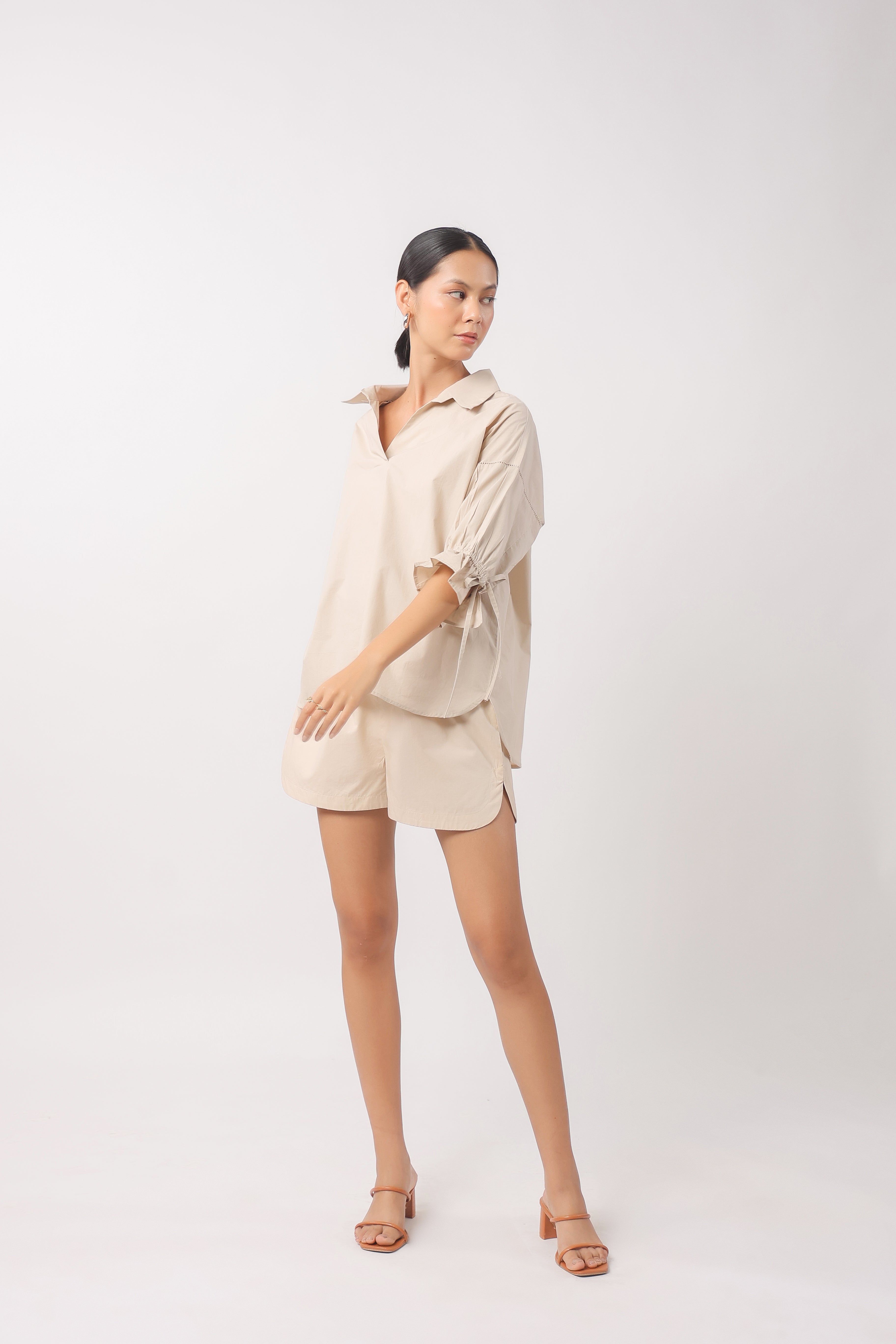 Women Beige Solid Cotton 3/4 Sleeve Shirt Collar Co-Ord Set