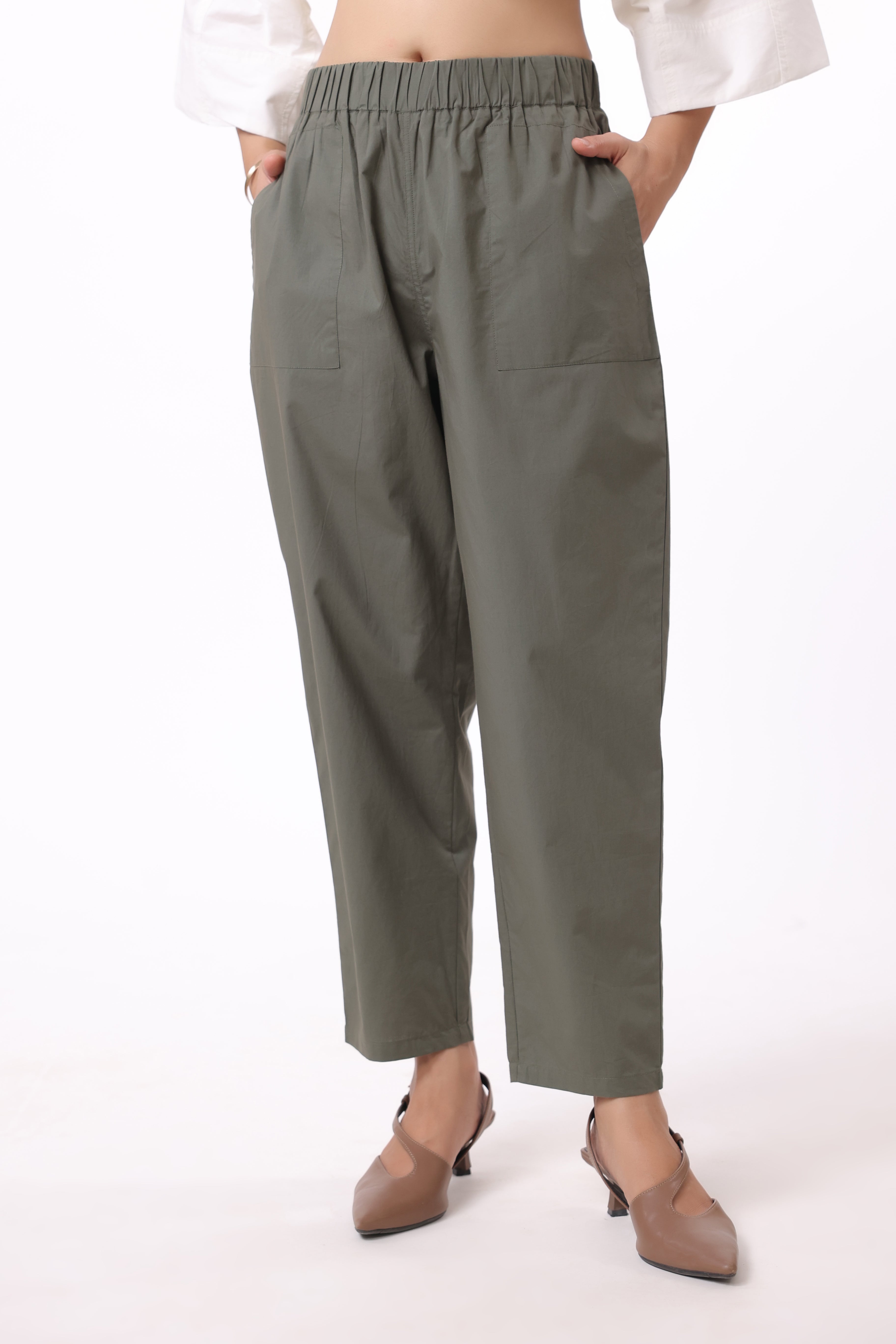 Women Green Solid Cotton Pant