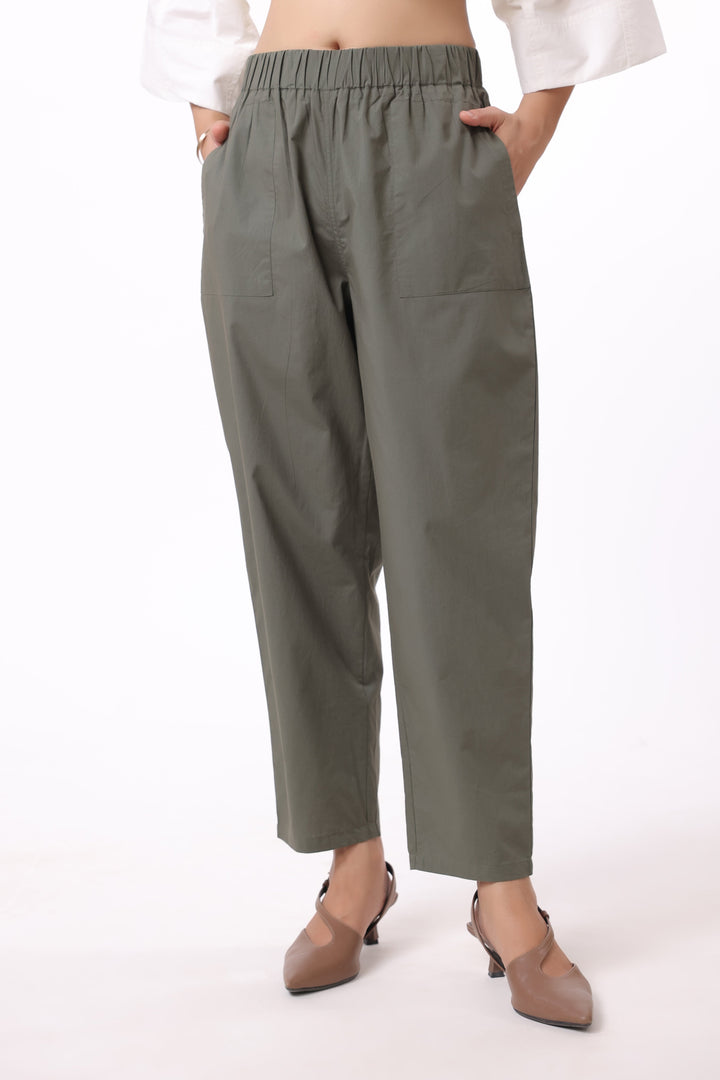 Women Green Solid Cotton Pant
