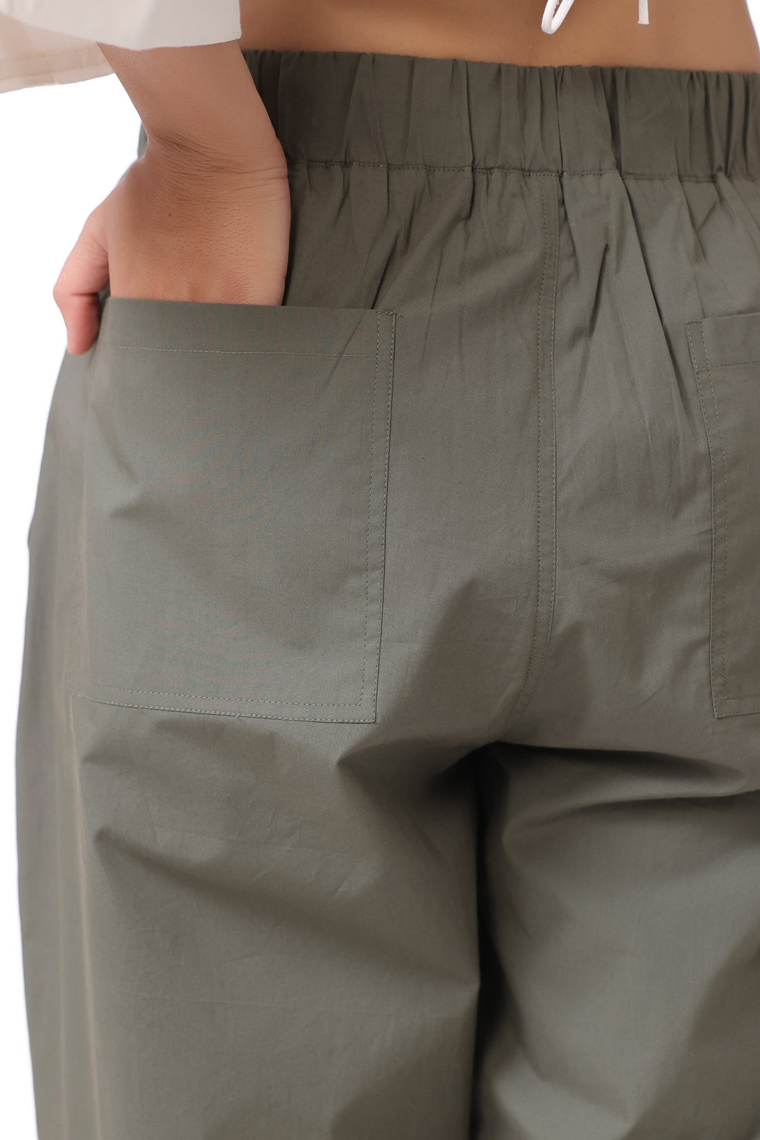 Women Green Solid Cotton Pant